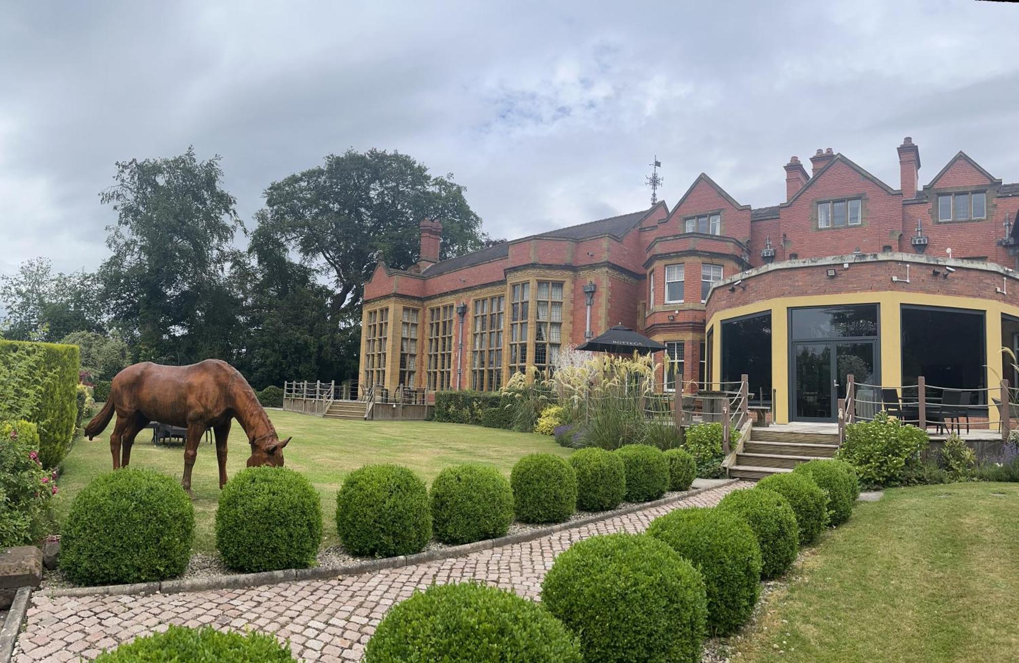 The Mount Country Manor & Golf Hotel Wolverhampton